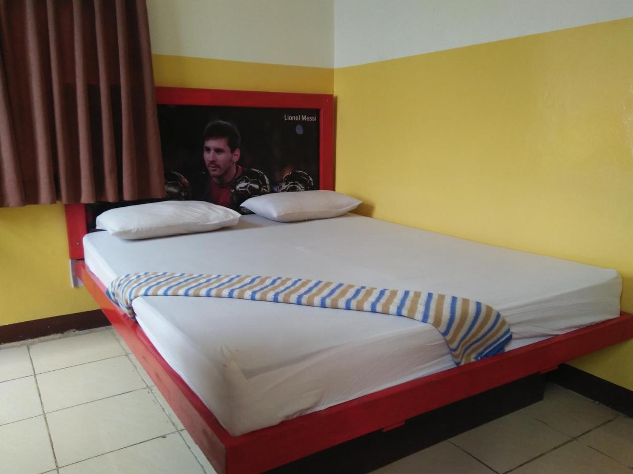 Wisma Bintang Lima Hotel Pekanbaru Esterno foto