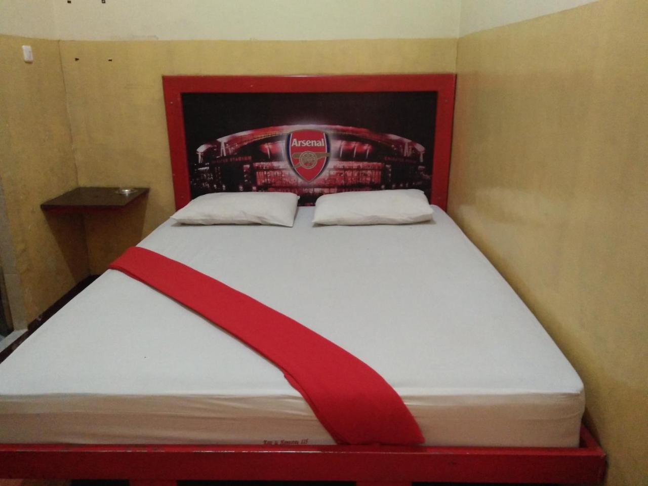 Wisma Bintang Lima Hotel Pekanbaru Esterno foto